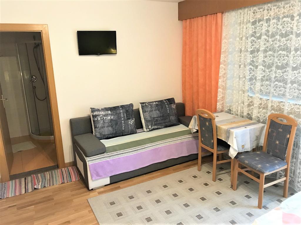 Haus Mairoesl Apartment Silandro Bagian luar foto